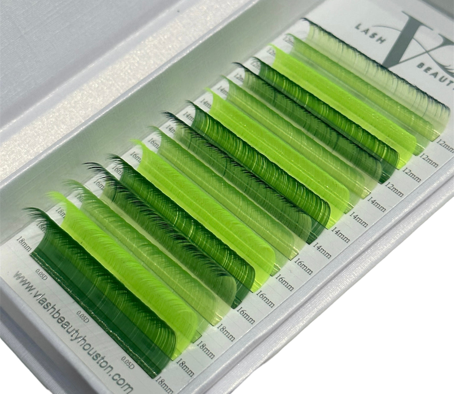 Colored Lash Extensions – Volume Eyelash Extensions | 16-Line Tray