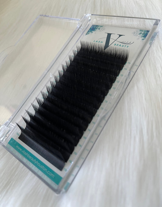 Specialty Lash Extensions – L Curl Eyelash Extensions | 16-Line Tray