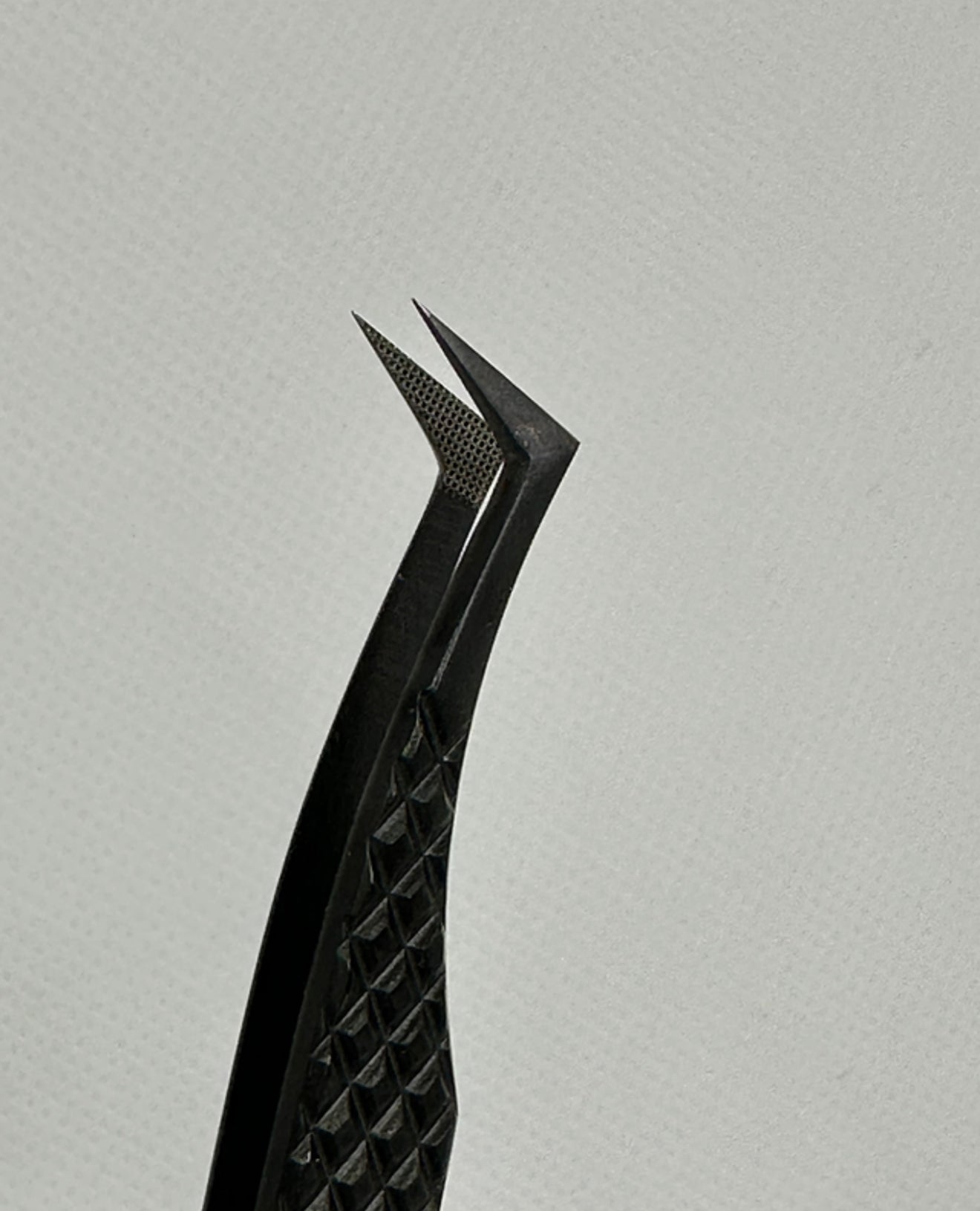 Black Fiber Tip Lash Tweezers – Anti-Slip Volume Lash Tool
